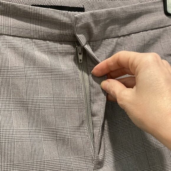 Zara Grey Plaid Ankle Pants - Picture 9 of 13